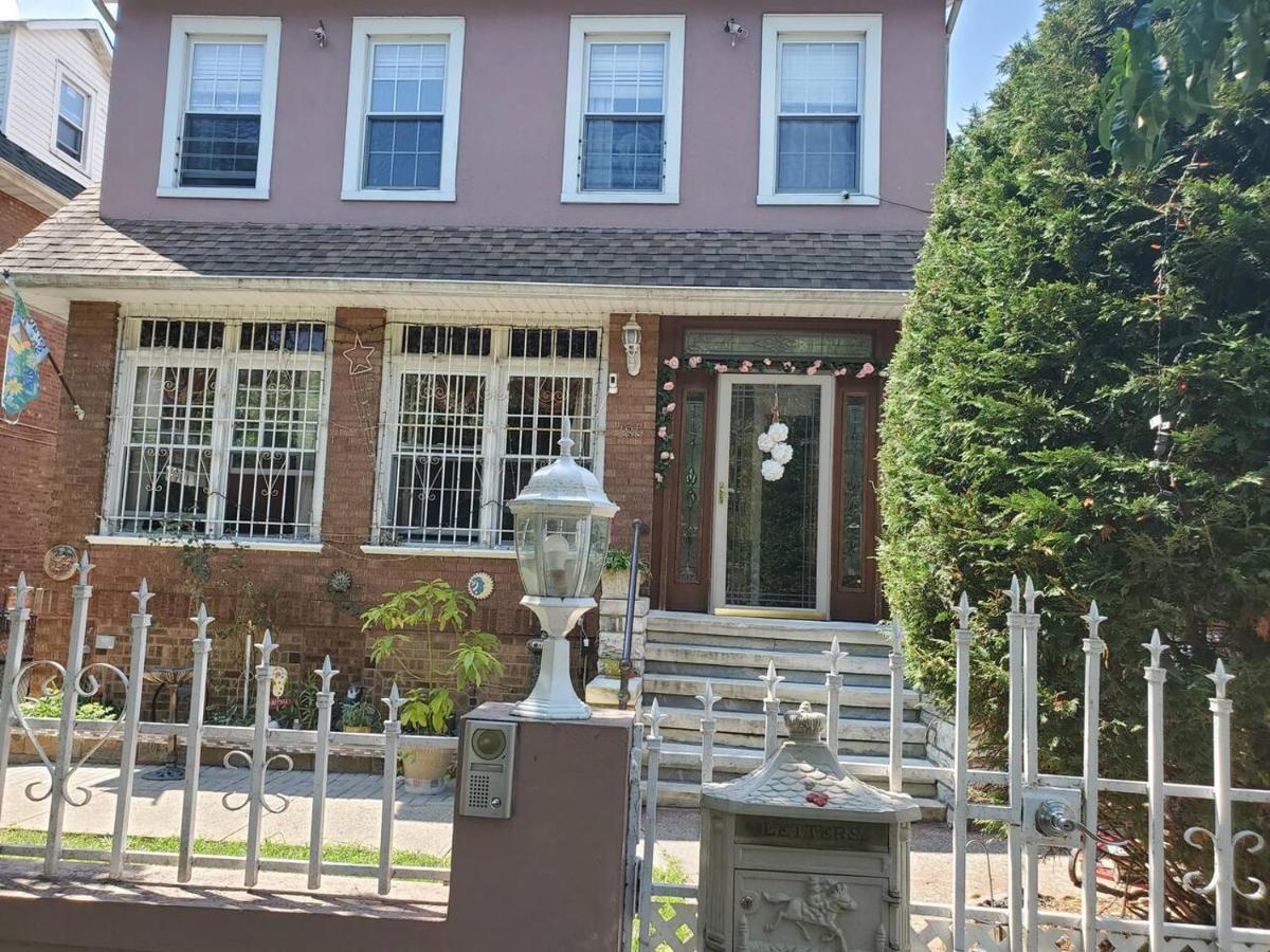 Lovely 2 Bedroom Apartment With 2 Entrance And Parking 뉴욕 외부 사진