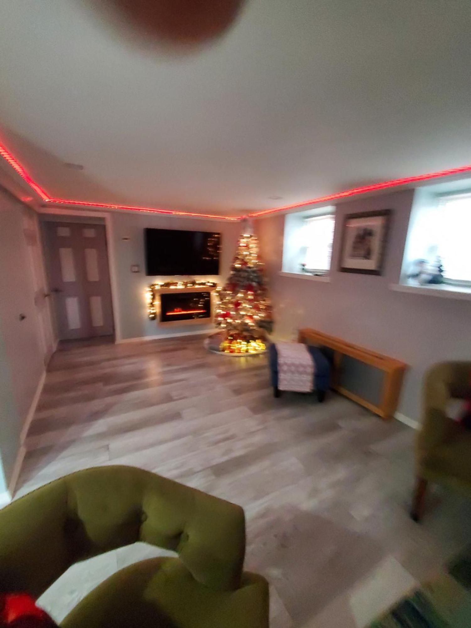 Lovely 2 Bedroom Apartment With 2 Entrance And Parking 뉴욕 외부 사진