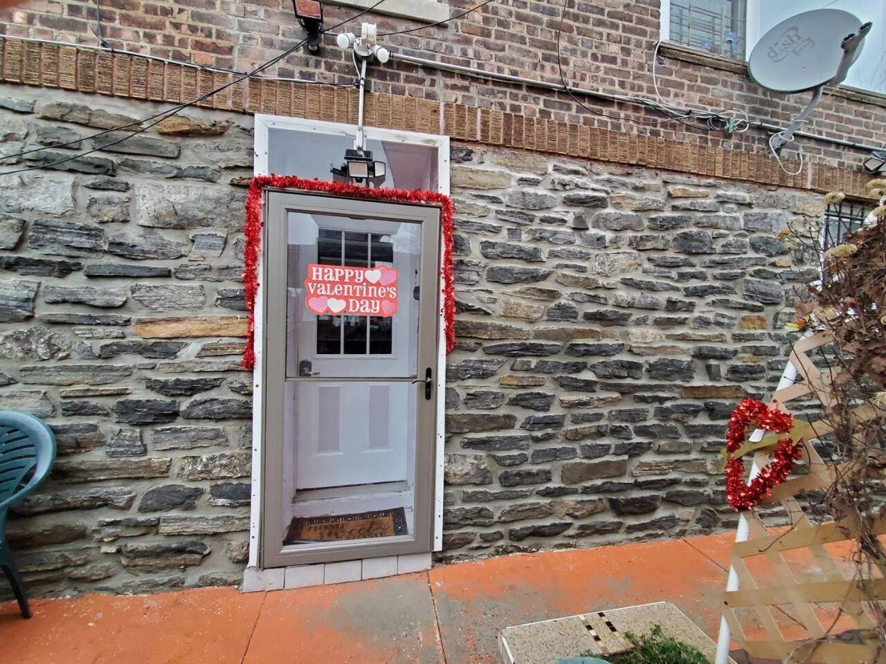 Lovely 2 Bedroom Apartment With 2 Entrance And Parking 뉴욕 외부 사진